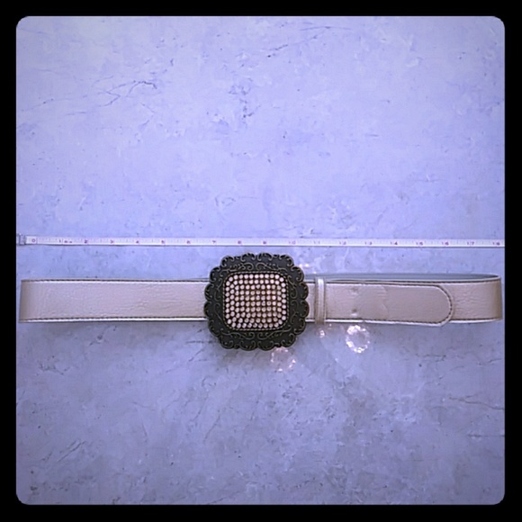 Gold Belt NWOT - Picture 7 of 7